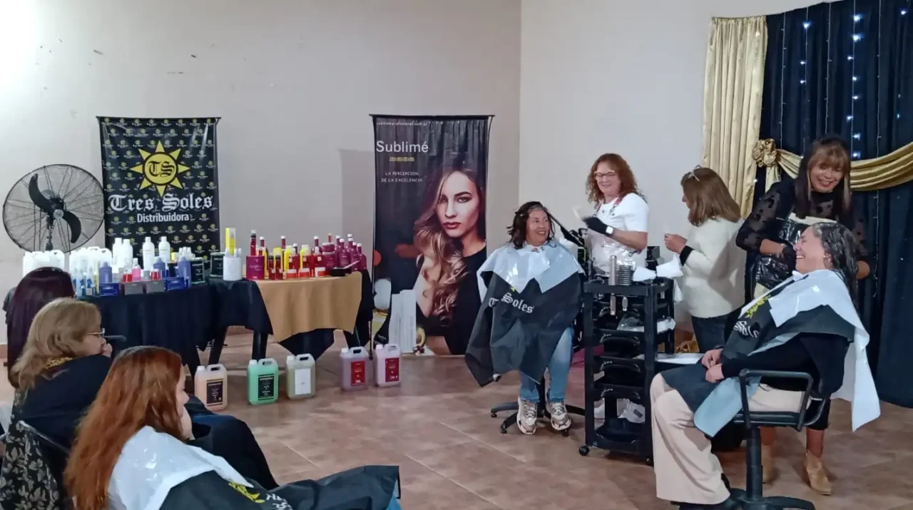 Gabriela Poggiana compartió las últimas tendencias del mundo de la peluquerí