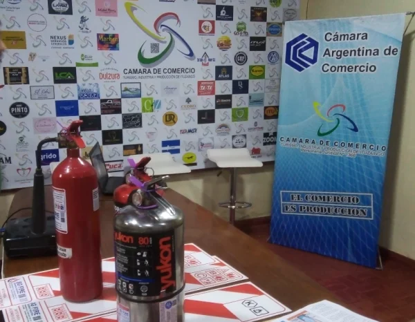 capacitación reunió a comerciantes y vecinos de Ituzaingó